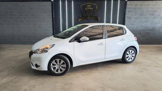 PEUGEOT 208 1.5 ACTIVE 8V FLEX 4P MANUAL PEUGEOT 208 1.5 ACTIVE 8V FLEX 4P MANUAL
